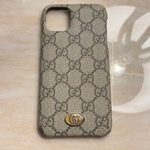Used Gucci Iphone 12 max pro case